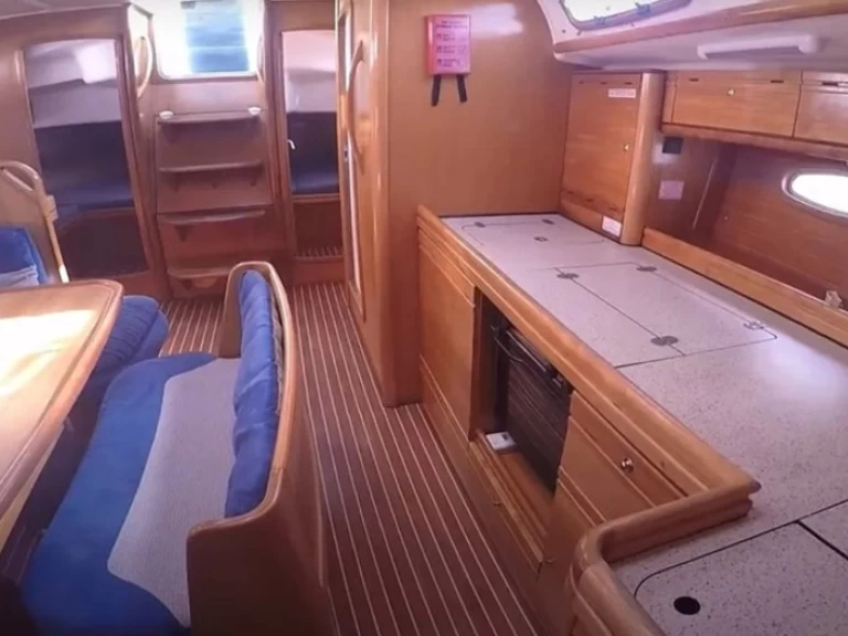 Pronájem lodi Bavaria Bavaria 39 Cruiser v Nikiána na Samboatu