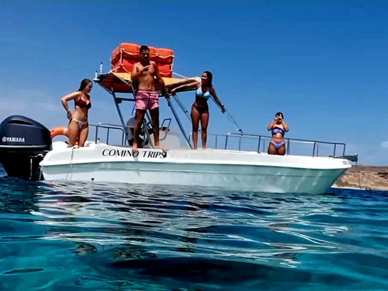 Pronájem Motorová loď v San Ġiljan -Buccaneer Buccaneer 23