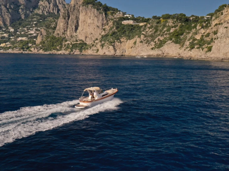 Pronájem lodi Cantiere Mimi Libeccio 850 v Positano na Samboatu