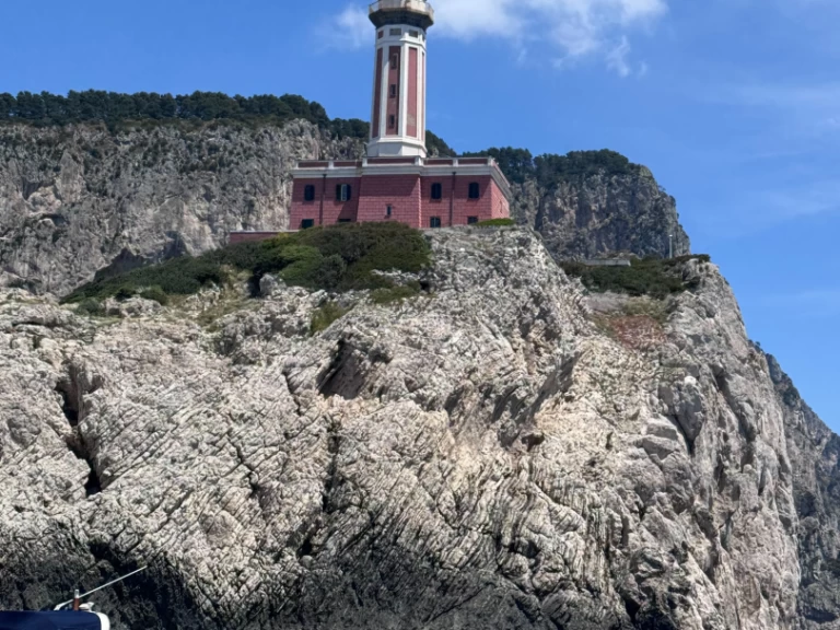 Pronájem Motorová loď Cantiere Mimi s licencí