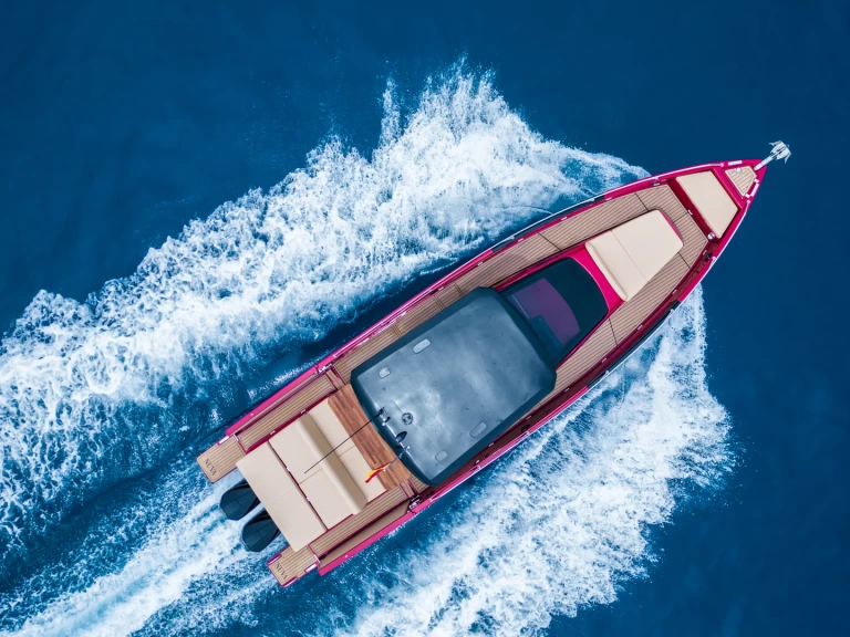 Pronájem lodi Nuva Nuva M11 v Santa Eularia des Riu na Samboatu