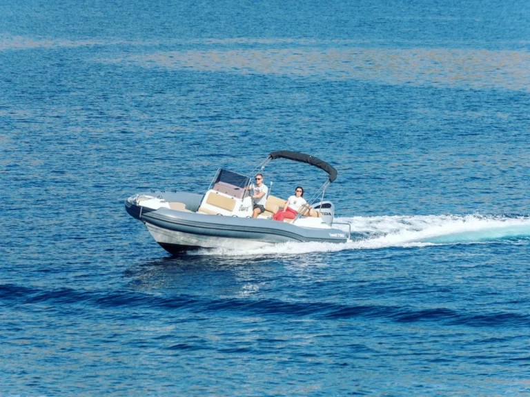 Pronájem lodi Marlin Boat 790 Pro Dynamic v Trogir na Samboatu