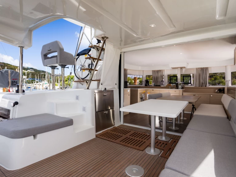 Pronájem lodi Tortola lákavé ceny Lagoon