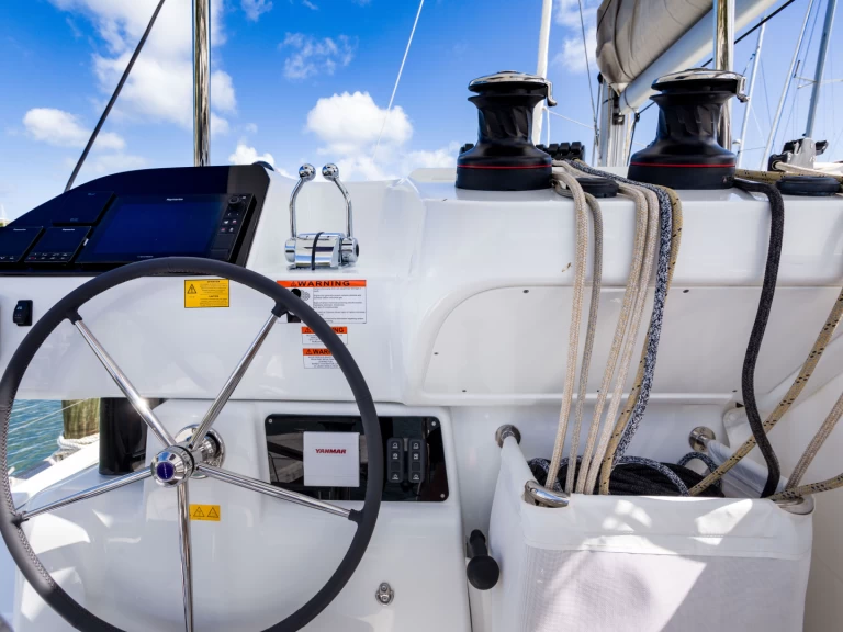 Pronájem lodi Lagoon Lagoon v Tortola na Samboatu