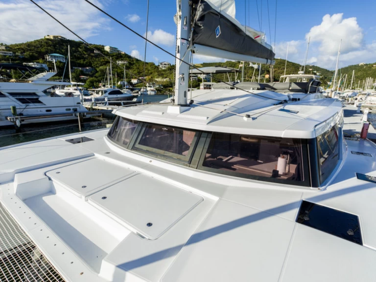Pronájem Katamarán v Tortola -Fountaine Pajot Elba 45