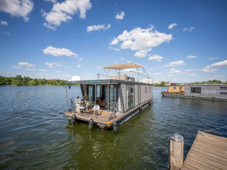 Pronájem lodi Fürstenberg/Havel lákavé ceny Woma D13