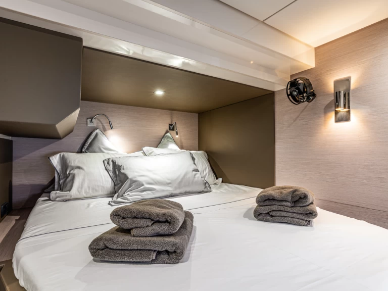 Pronájem lodi Pórto Chéli lákavé ceny Aventura 50