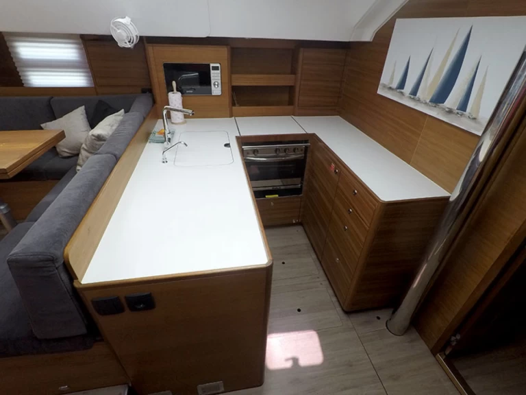 Pronájem Plachetnice v Šibenik  -Elan Impression 50.1