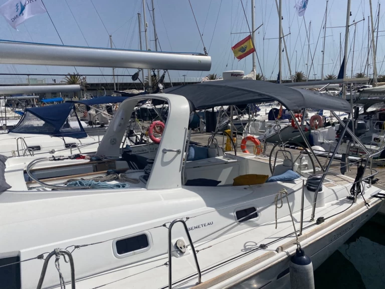 Pronajmout si Bénéteau Oceanis 50 v Roda de Barà