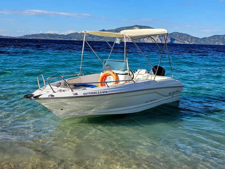 Pronájem Motorová loď Olympic s licencí