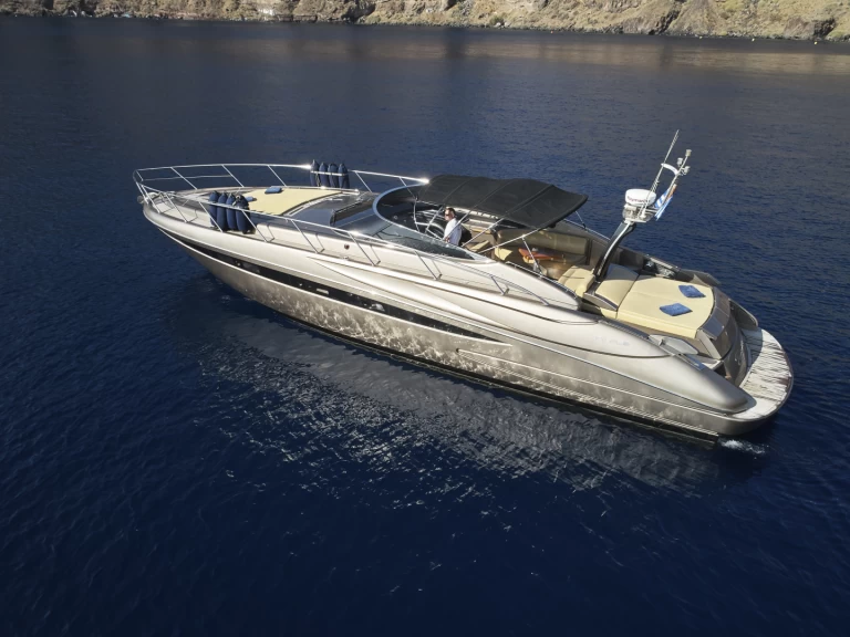Riva RIVALE 52 jednotlivci a charterové společnosti v Limáni Lavríou