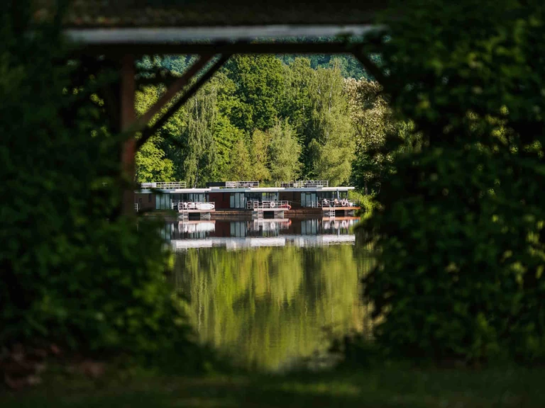 Pronájem Říční loď FLOATING s licencí