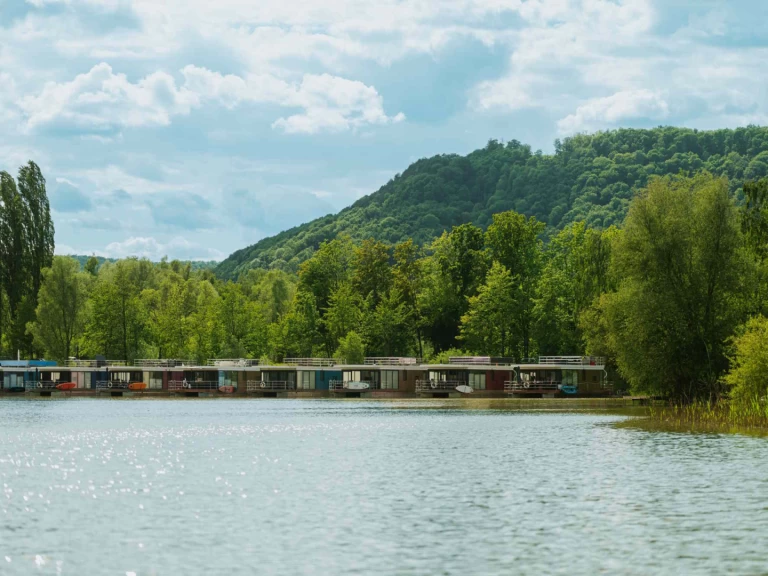 FLOATING 44 jednotlivci a charterové společnosti v Höxter