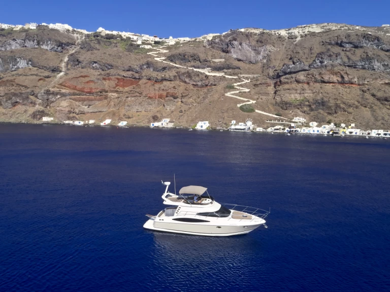 Pronájem lodi Régal Commodore 4260 v Lavrio na Samboatu