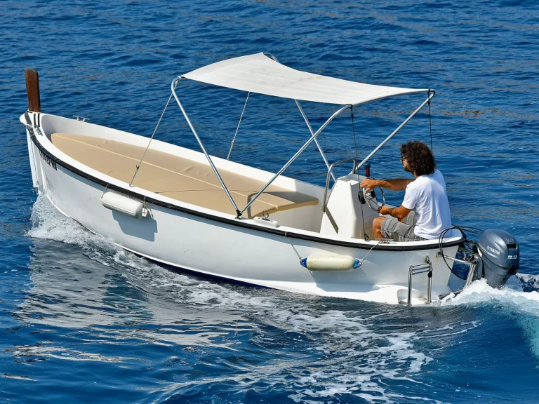 Pronájem lodi Albona 470 v Hvar  na Samboatu