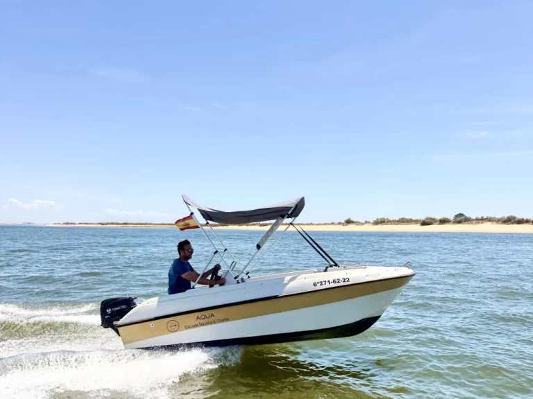 Compass Compass 150 CC jednotlivci a charterové společnosti v El Portil