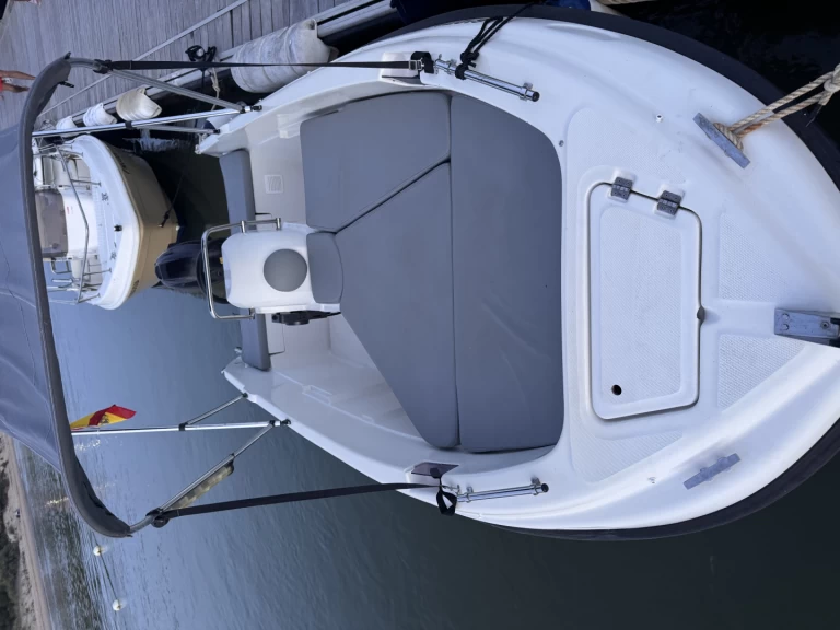 Pronajmout si Compass Compass 150 CC v El Portil