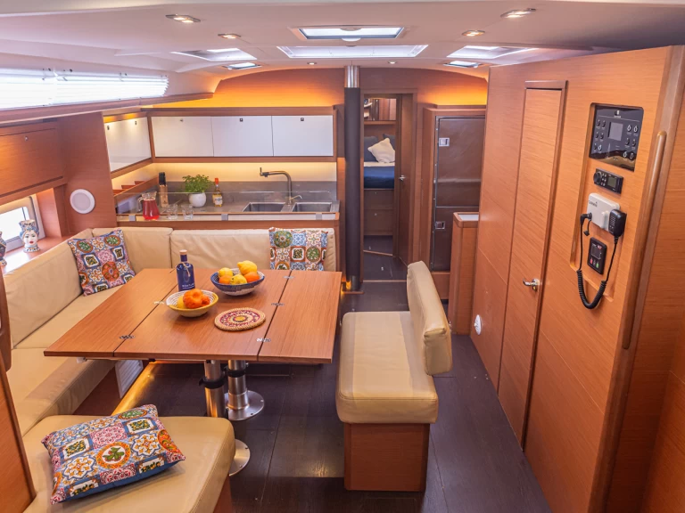 Pronájem jachty v Palermo -Dufour Dufour 530 na Samboatu