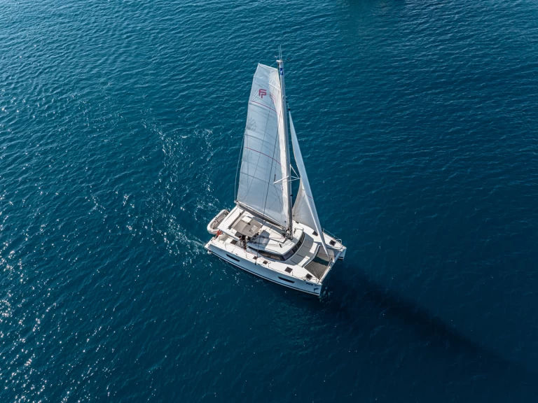 Pronájem Katamarán Fountaine Pajot s licencí