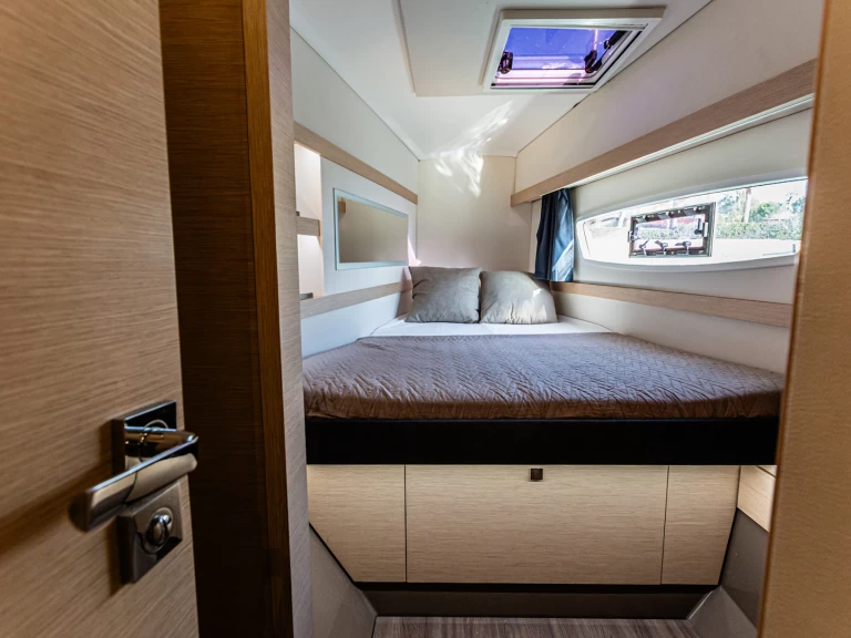 Katamarán k pronájmu v Furnari za nejlepší cenu