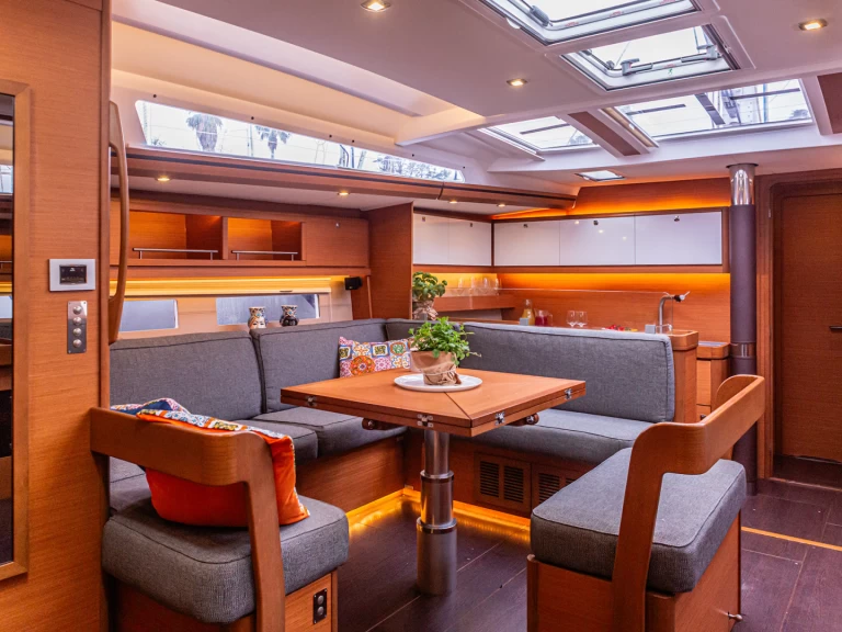 Plachetnice k pronájmu v Furnari za nejlepší cenu