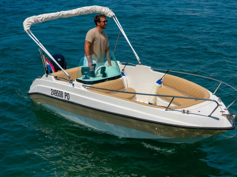 Pronájem lodi Poreč lákavé ceny stella