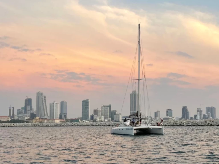 Pronájem lodi Ceycat'53 Catamaran v Colombo na Samboatu