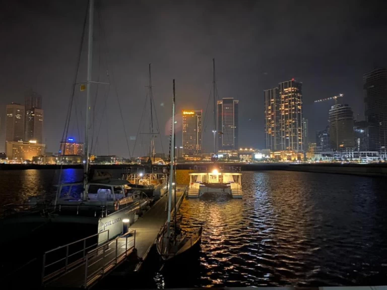 Pronajmout Katamarán se skipperem či ne Ceycat'53 v Colombo