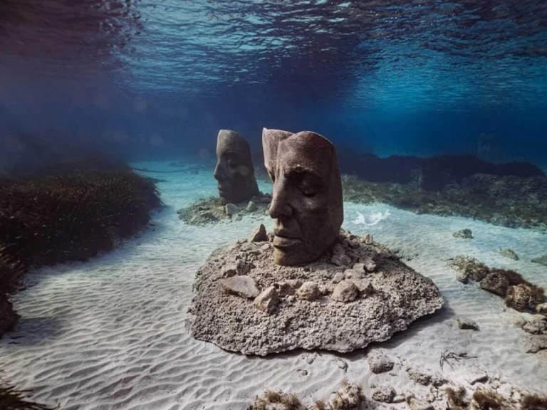 Pronájem Motorová loď Poseidon s licencí