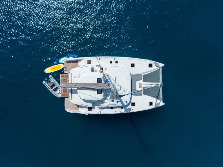 Pronájem Katamarán Lagoon s licencí