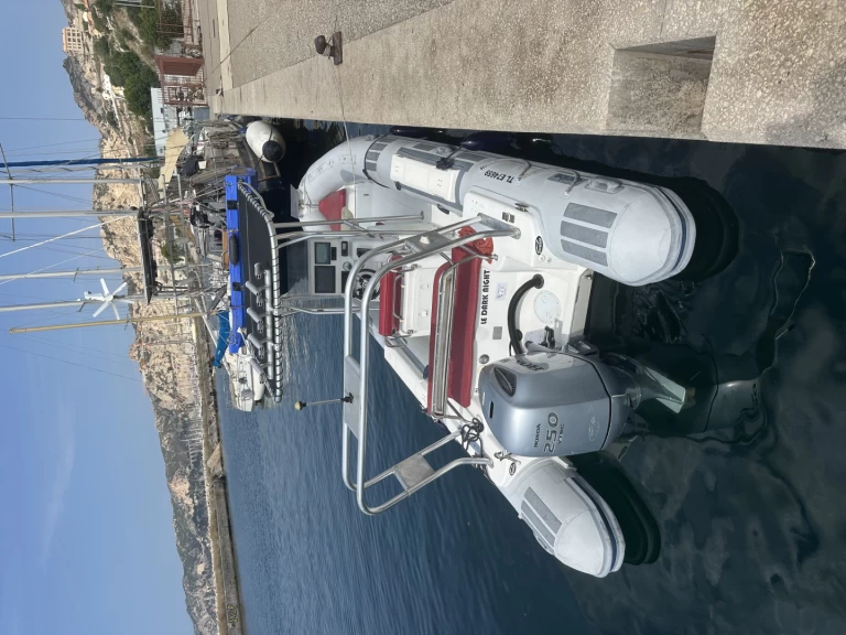 Pronájem jachty v Marseille -Caribe Caribe UB24 na Samboatu