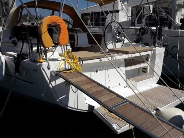 Pronajmout si Dufour Dufour 460 Grand Large v Lavrio