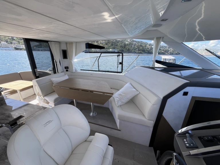 Pronájem Motorová loď v Cannes -Galeon Galeon 360 Fly