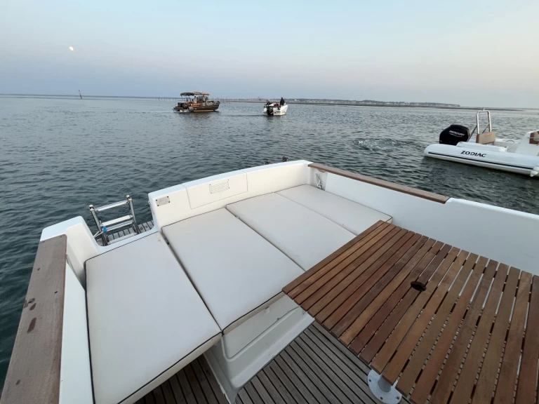 Bénéteau Ombrine 700 jednotlivci a charterové společnosti v Arcachon