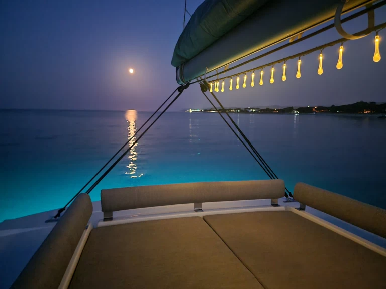 Bali Bali 4.2 jednotlivci a charterové společnosti v Porto Cervo