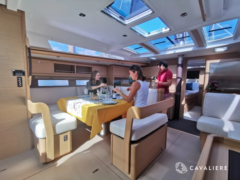 Pronájem lodi Capo d'Orlando lákavé ceny Dufour 56 Exclusive