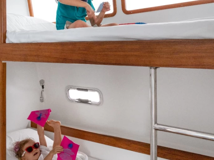 Ceycat'53 Catamaran jednotlivci a charterové společnosti v Trincomalee