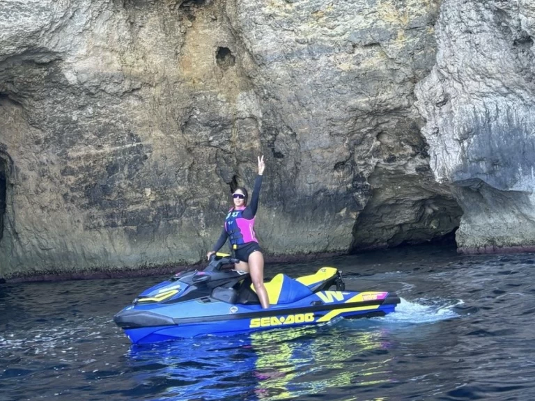 Pronájem jachty v Ibiza Town -Sea-Doo WAKE PRO 230 na Samboatu