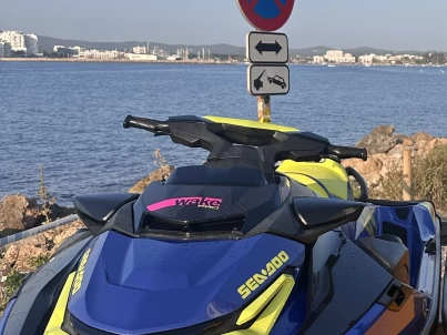 Pronajmout si Sea-Doo WAKE PRO 230 v Ibiza Town