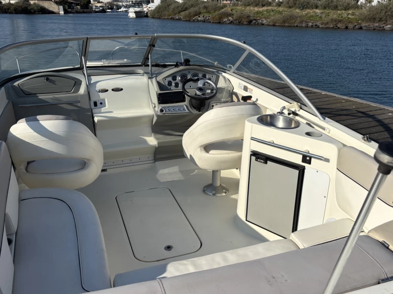 Pronajmout Motorová loď se skipperem či ne Bayliner v Le Cap d'Agde