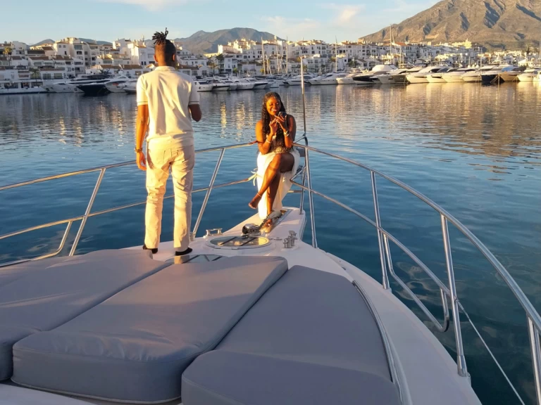 Motorová loď k pronájmu v Marbella za nejlepší cenu