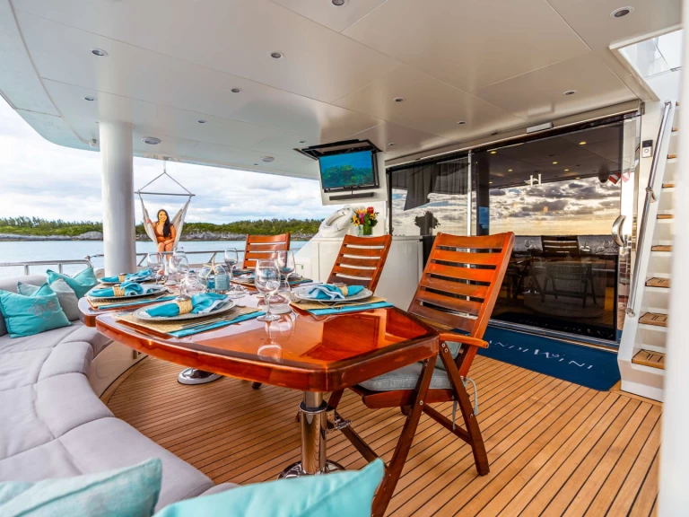 Hargrave BRANDI-WINE jednotlivci a charterové společnosti v Nassau