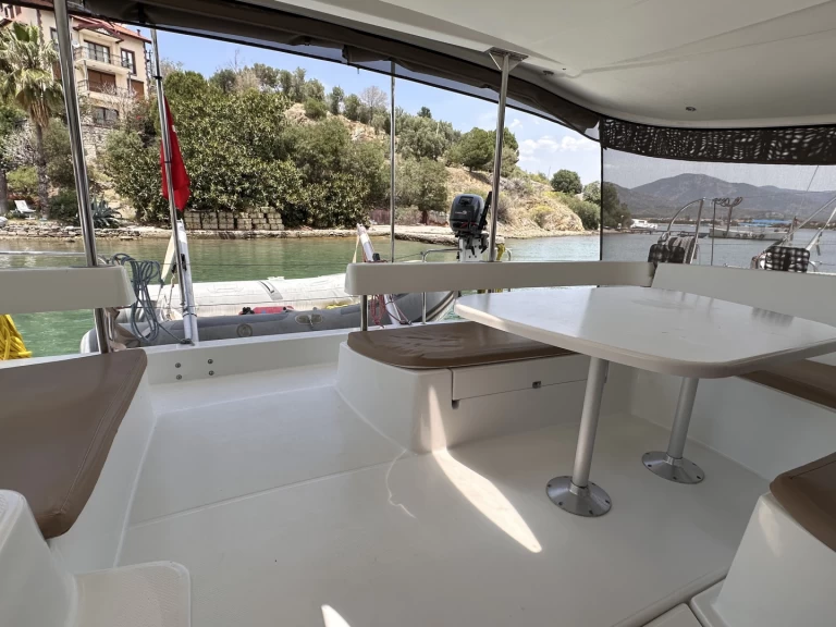 Pronajmout Katamarán se skipperem či ne Fountaine Pajot v Fethiye