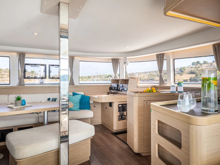 Pronájem Katamarán v Pórto Chéli -Lagoon Lagoon 42