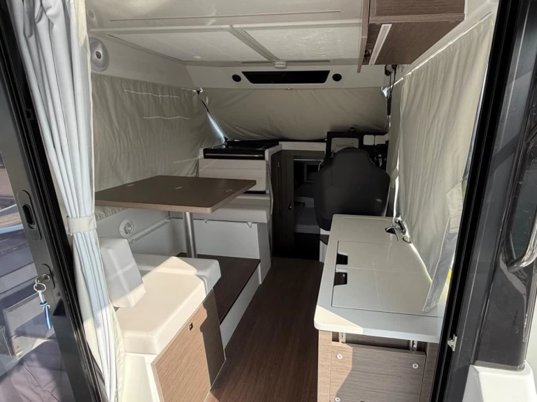 Jeanneau Merry Fisher 895 Serie 2 jednotlivci a charterové společnosti v Zadar