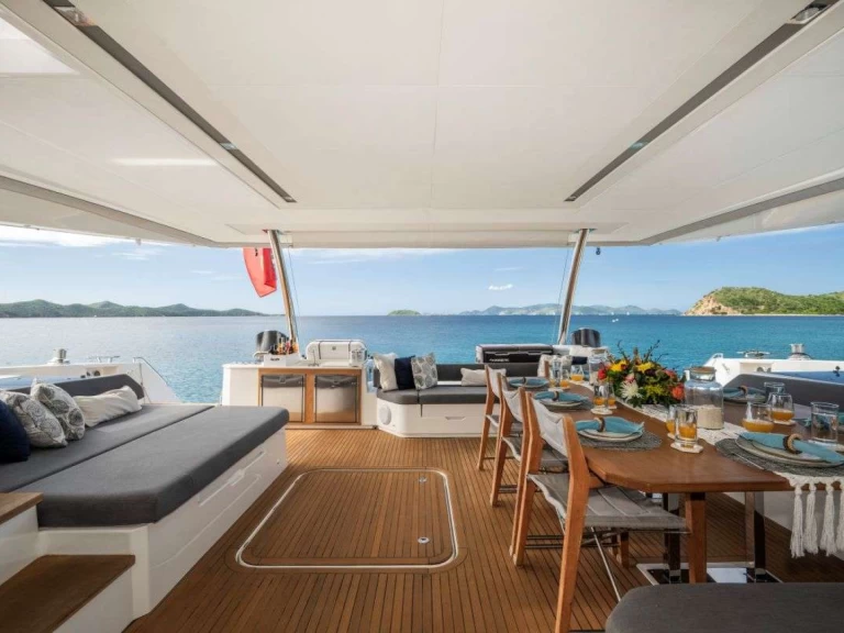 Pronájem Jachta Fountaine Pajot s licencí