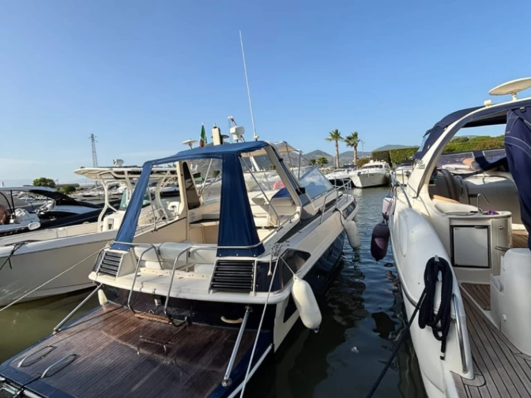 Pronajmout Motorová loď se skipperem či ne Fjord v Porto Badino