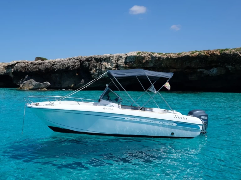 Pronájem Motorová loď Jeanneau s licencí