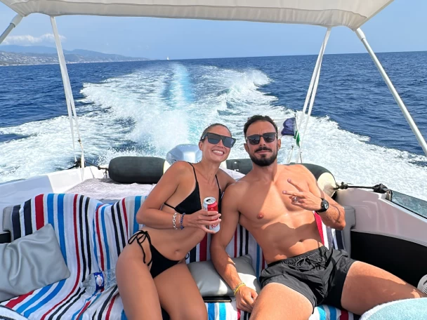 Tullio-Abbate Mito 23 jednotlivci a charterové společnosti v Beaulieu-sur-Mer