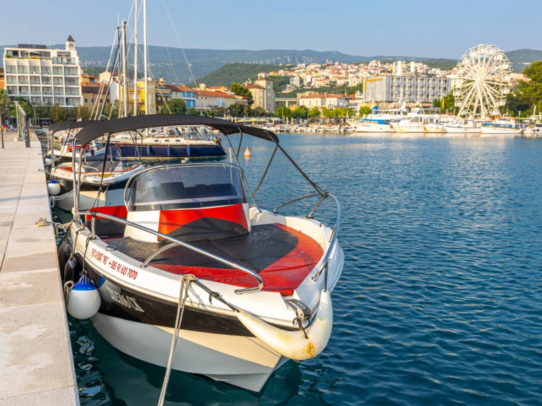 Pronájem jachty v Crikvenica -Okiboats Barracuda 595 SD na Samboatu